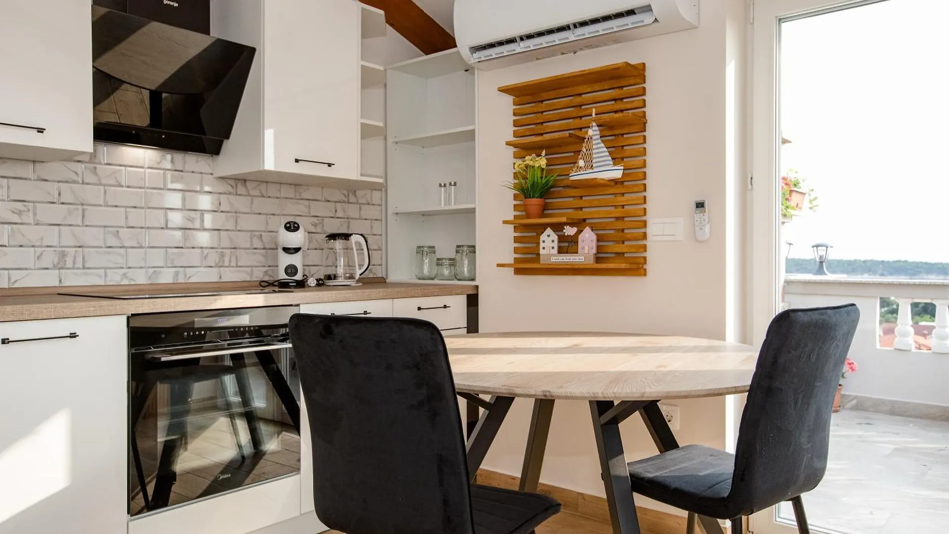 Gabriel Home Rab Town Apartment